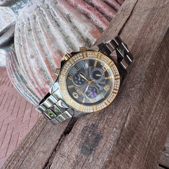 Watch - Picture 3 of 4